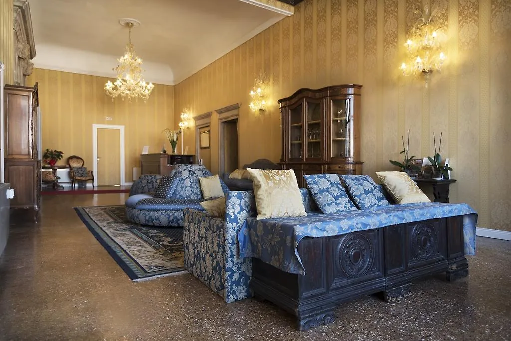 Residenza Ca' Malipiero Otel Venedik