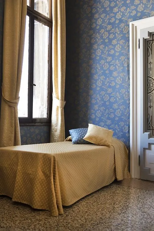Konukevi Residenza Ca' Malipiero Otel Venedik