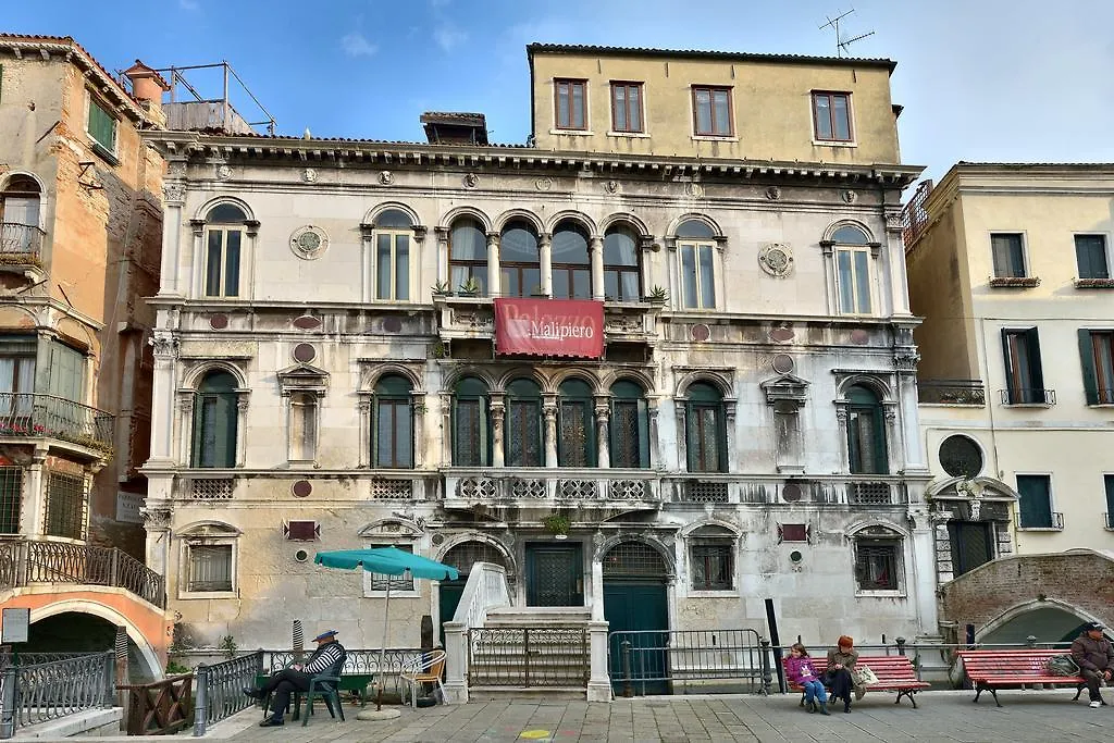 Residenza Ca' Malipiero Otel Venedik Konukevi
