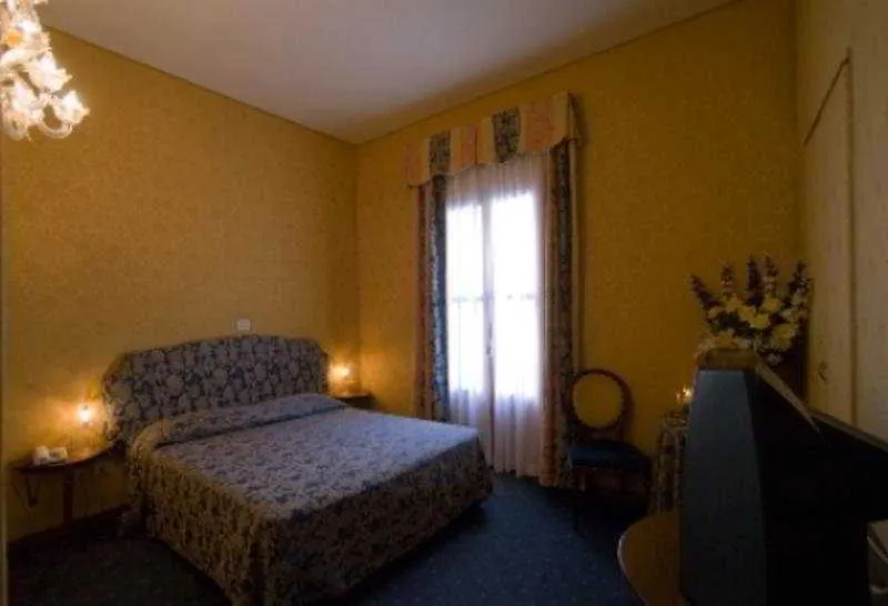 Residenza Ca' Malipiero Otel Venedik 3*,  İtalya