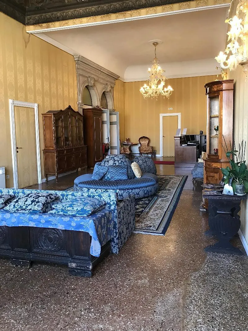 Konukevi Residenza Ca' Malipiero Otel Venedik