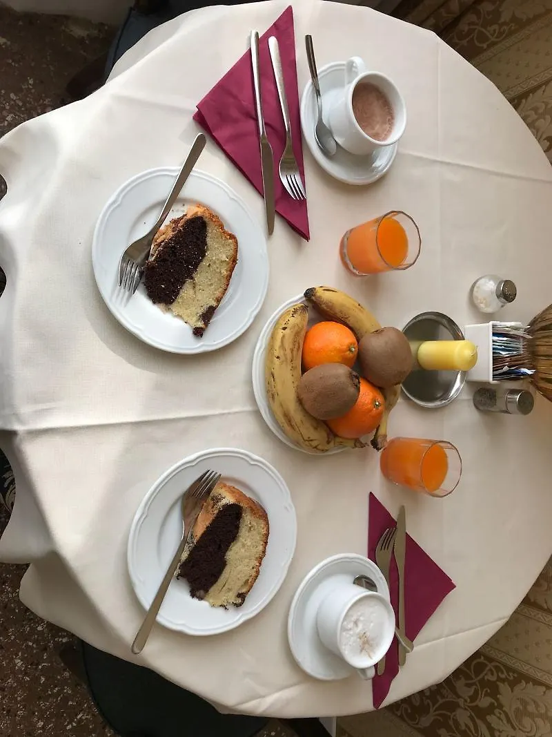 Residenza Ca' Malipiero Otel Venedik
